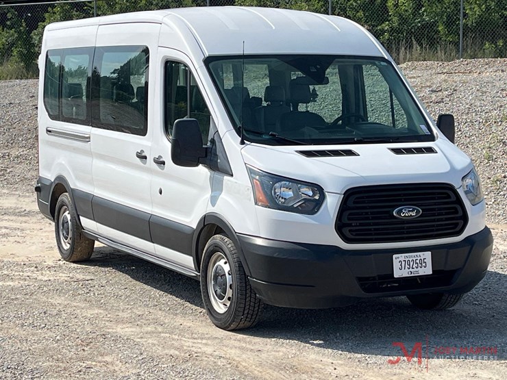 2019-ford-transit-image-1