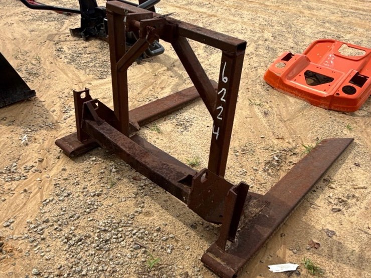 2278---3pt-hitch-heavy-duty-hay-forks-image-3