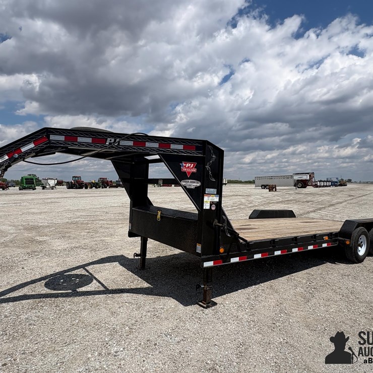 2019 PJ 22' Gooseneck Car Trailer