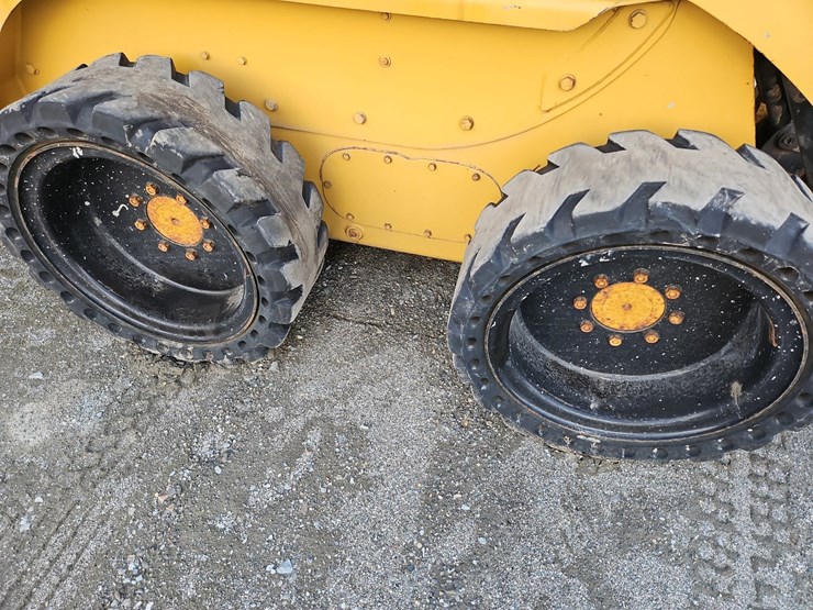 caterpillar-248-image-6