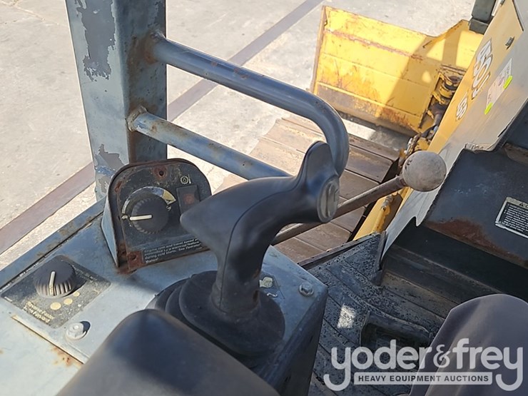 2006-deere-450j-lgp-image-29