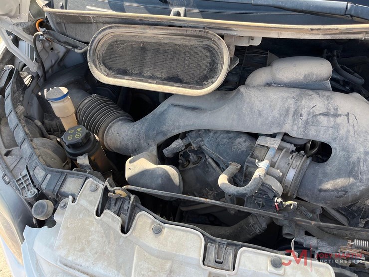 2019-ford-transit-image-14