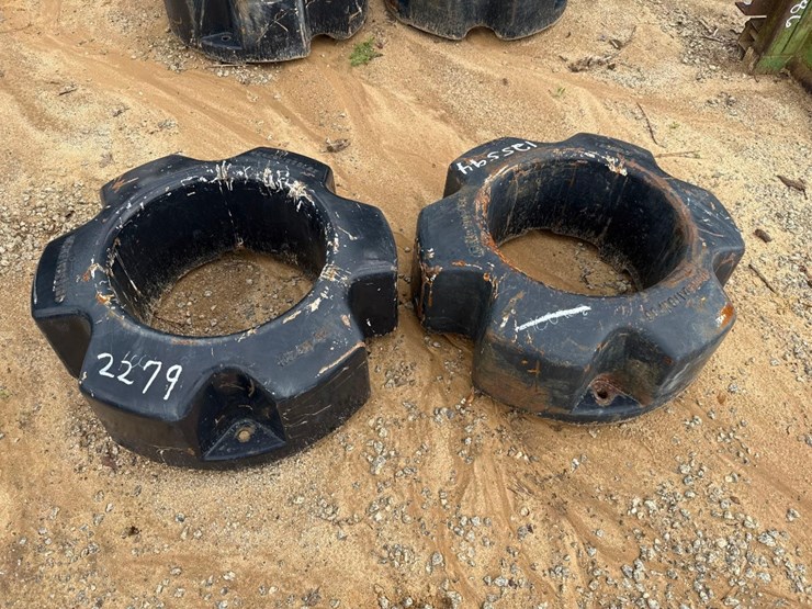 2279---2---1000lb-case-ih-rear-wheel-weights-image-1