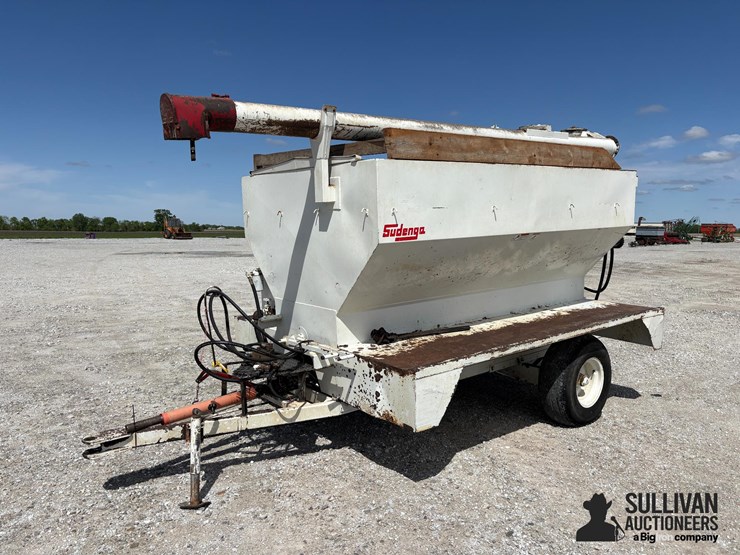 sudenga-2-compartment-feeder-wagon-image-1