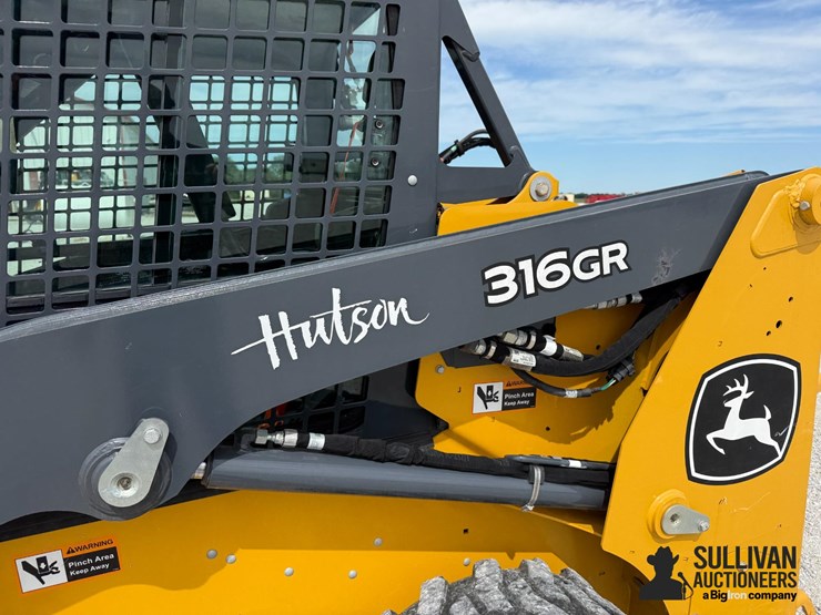 2024-deere-316gr-image-16