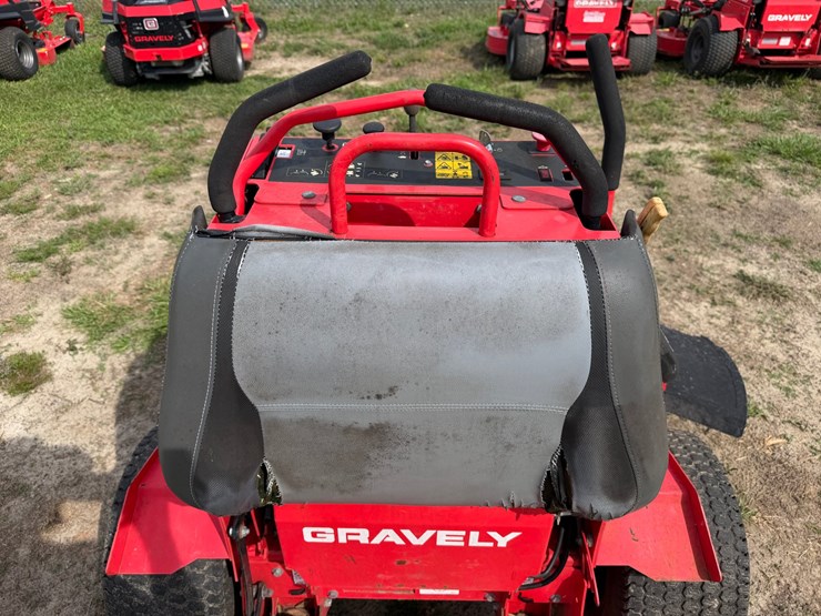 #6008-•-gravely-48"-pro-stance-48-zero-turn-lawnmower-image-10