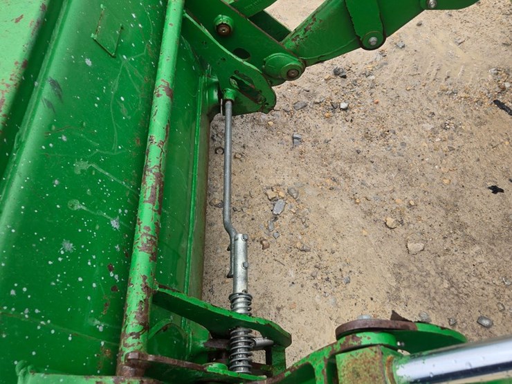john-deere-6105d-image-77