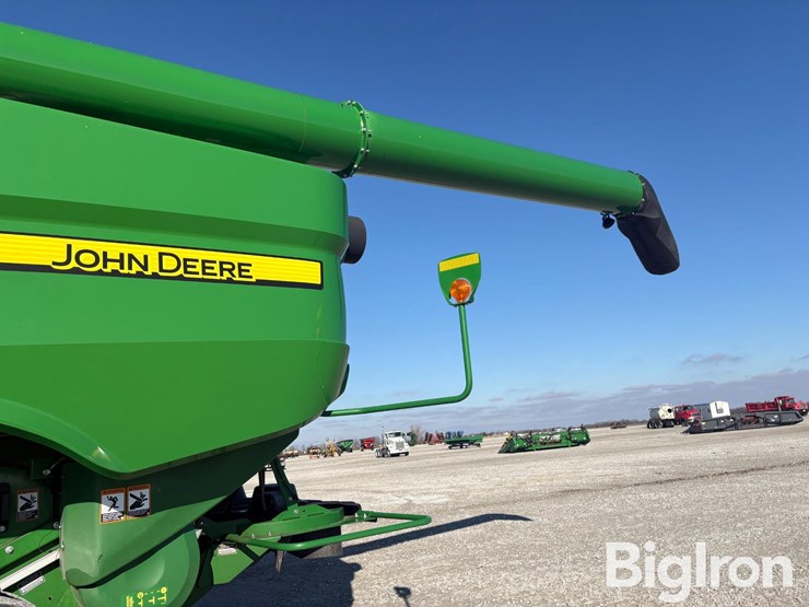 2022-john-deere-s780-image-9