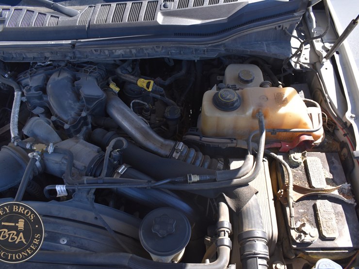 2017-ford-f550-xl-image-28