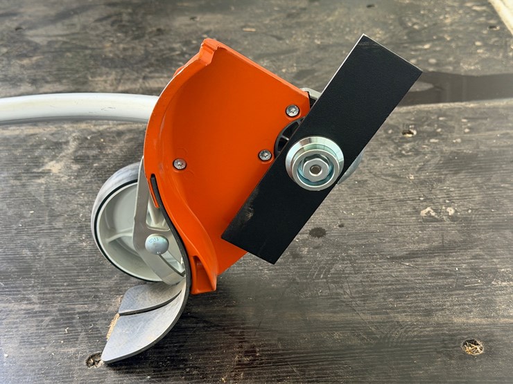 #6021-•-stihl-fc70-edger-image-7