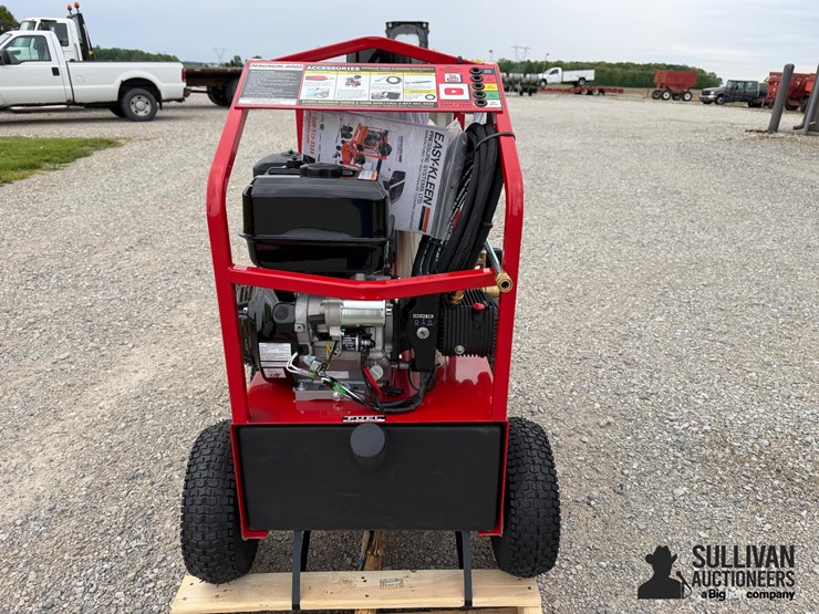 2026-magnum-4000-series-hot-water-pressure-washer-image-2