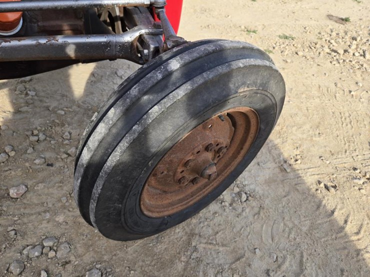 massey-ferguson-to35-image-11