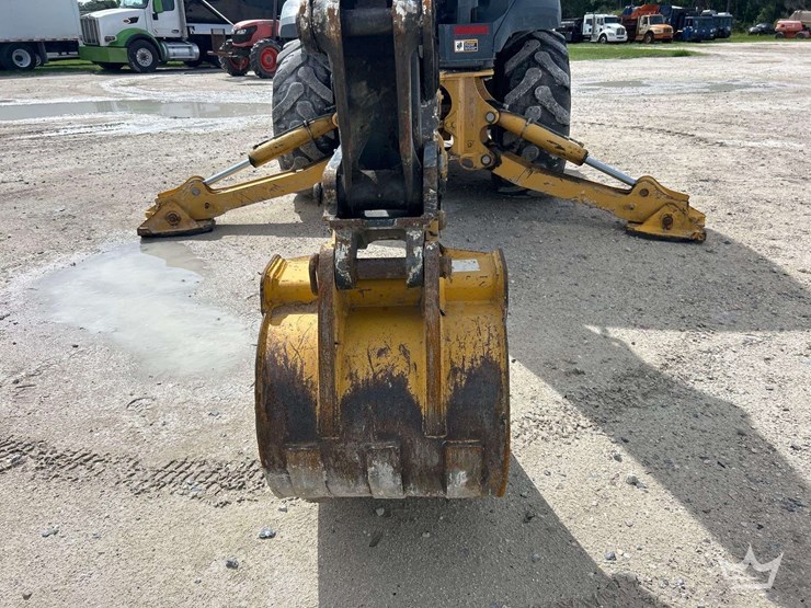 deere-410l-image-40