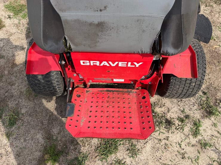 #6008-•-gravely-48"-pro-stance-48-zero-turn-lawnmower-image-9