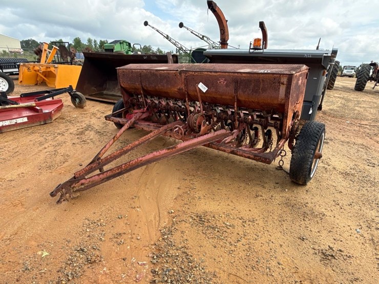 massey-ferguson-10-image-2