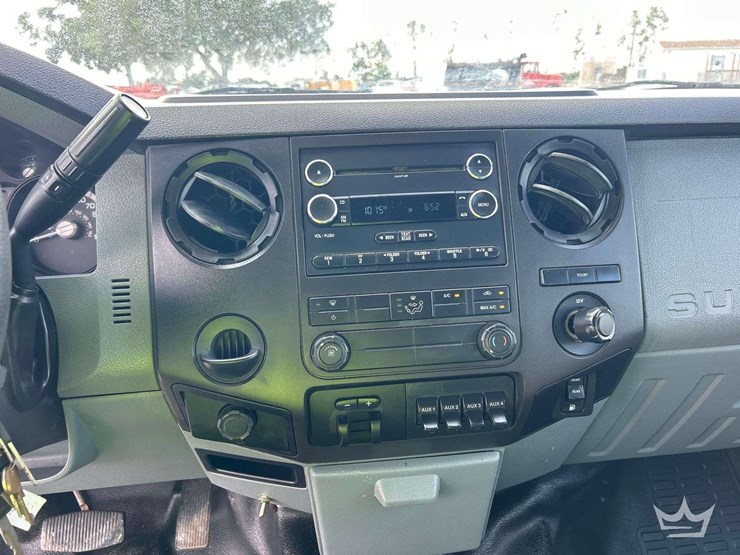 2013-ford-f450-image-16