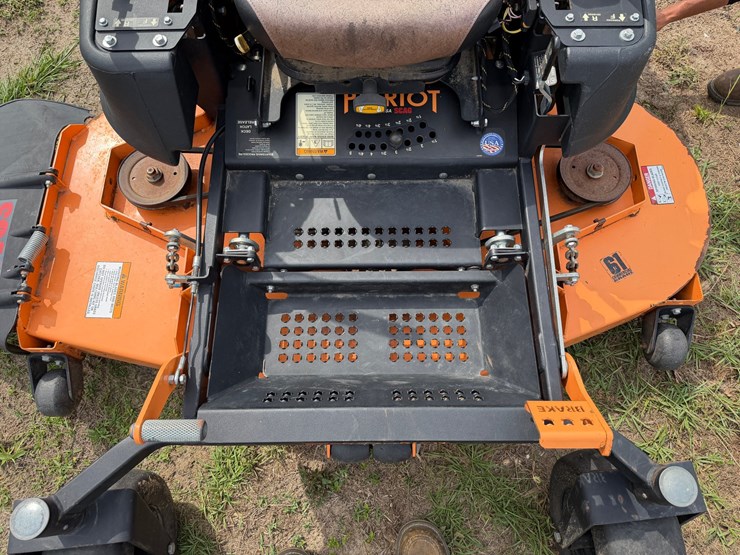 #6002-•-scag-61"-zero-turn-lawnmower-image-9