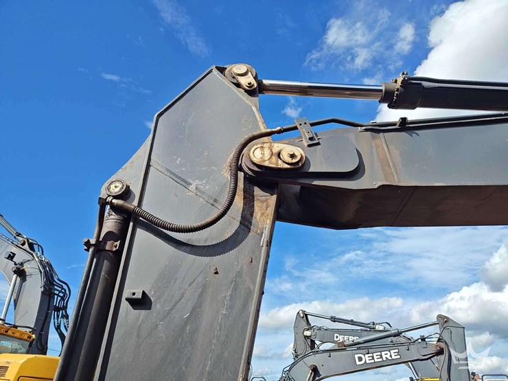 2016-john-deere-350g-hydraulic-excavcator-image-13