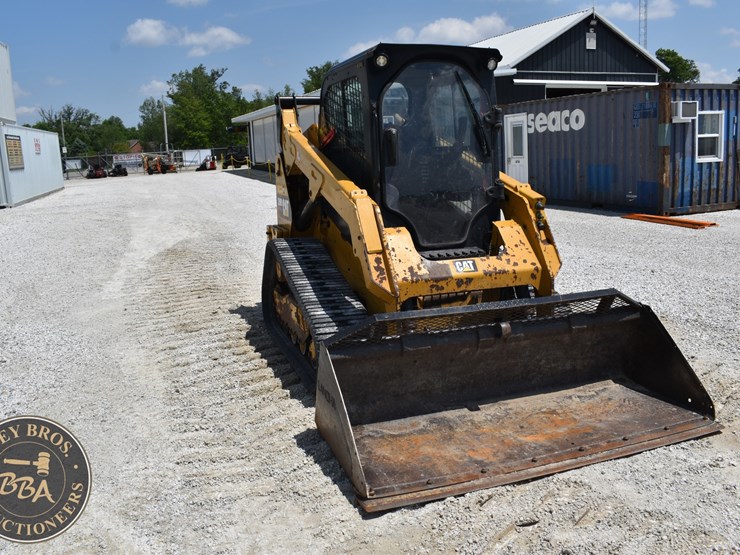 2019-caterpillar-259d-image-12