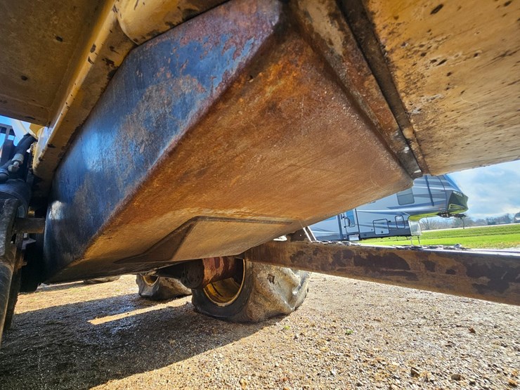 2000-caterpillar-574-image-30