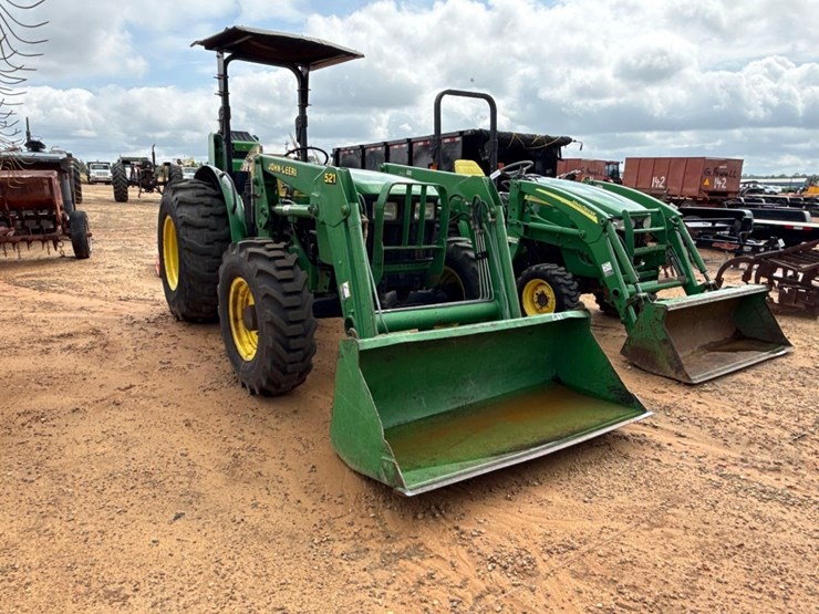 john-deere-5205-image-1