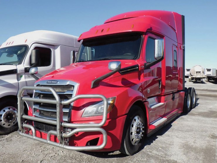 2020-freightliner-cascadia-126-image-1