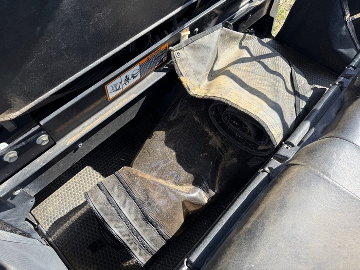 #6013-•-john-deere-xuv-825m-s4-image-14