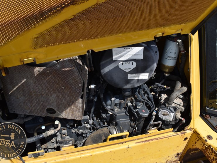 2014-komatsu-d65wx-17-image-29