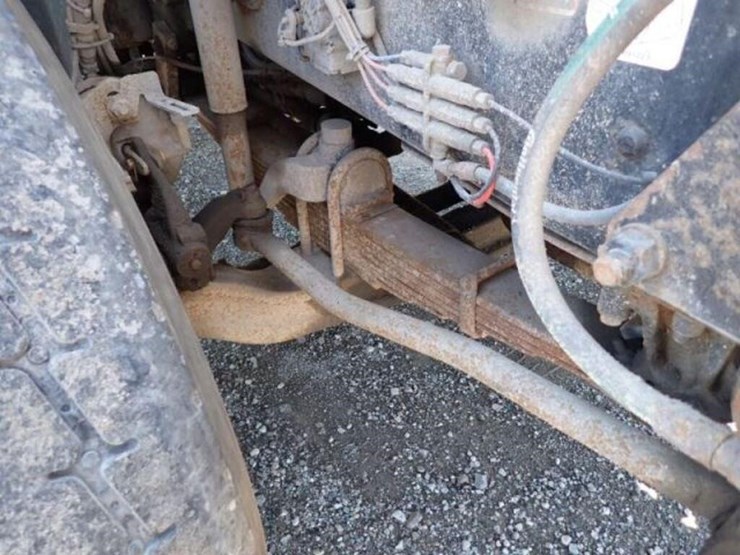 2015-mack-granite-gu813-image-36