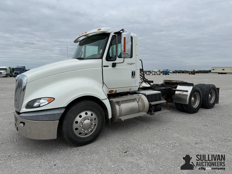 2012-international-prostar-image-1