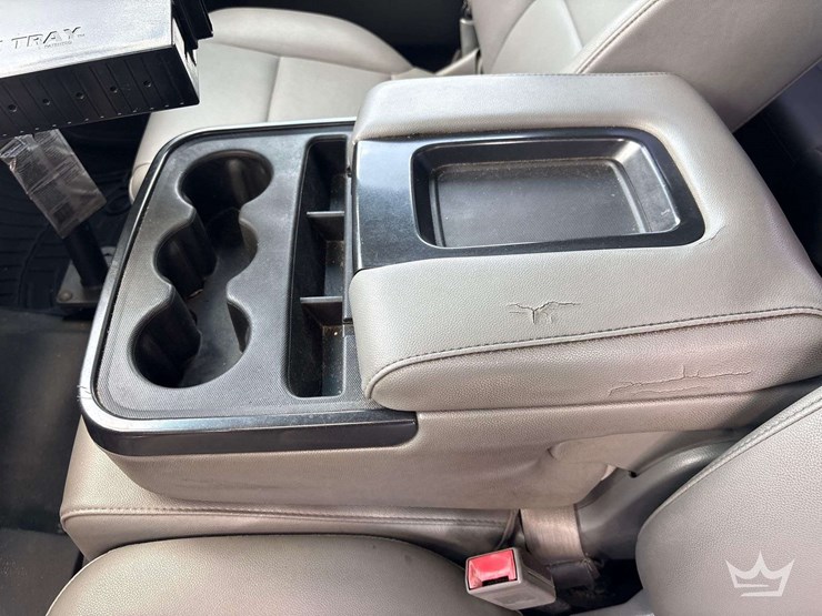 2016-chevrolet-silverado-1500-image-16