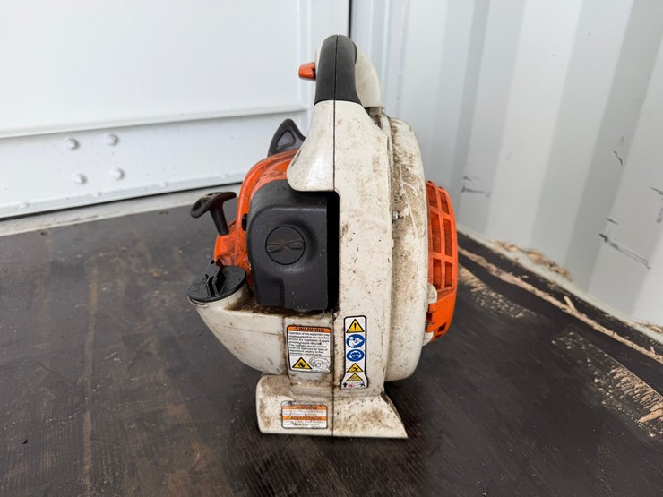 #6038-•-stihl-sh86c-handheld-leaf-blower-image-4