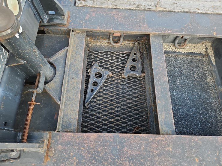 2011-talbert-55-ton-image-12