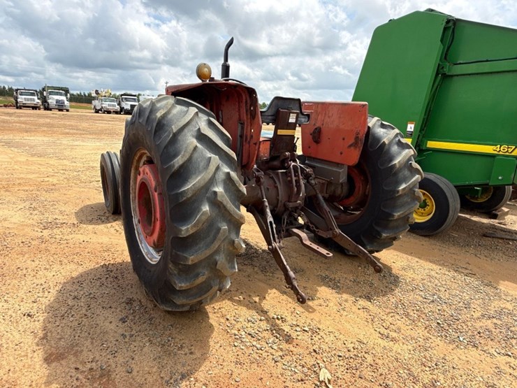 massey-ferguson-175-image-3