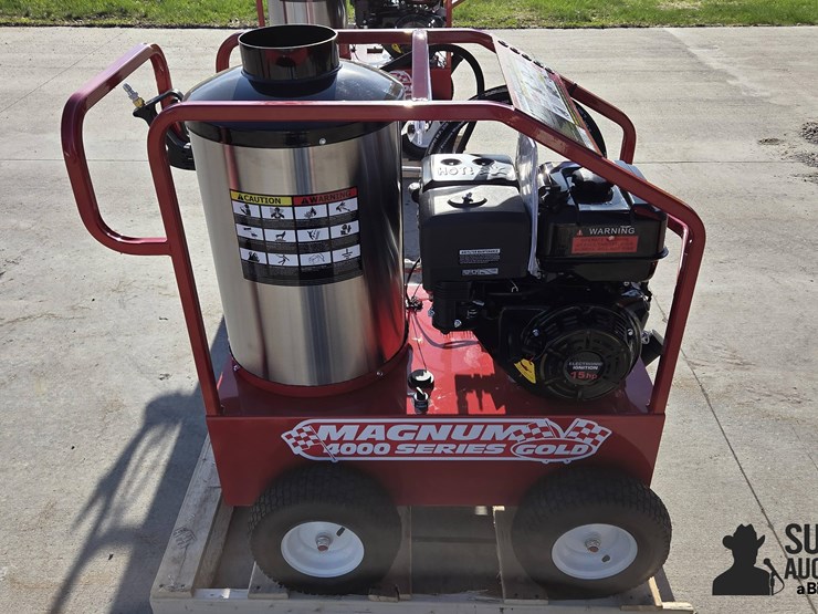 2026-magnum-4000-series-hot-water-pressure-washer-image-4