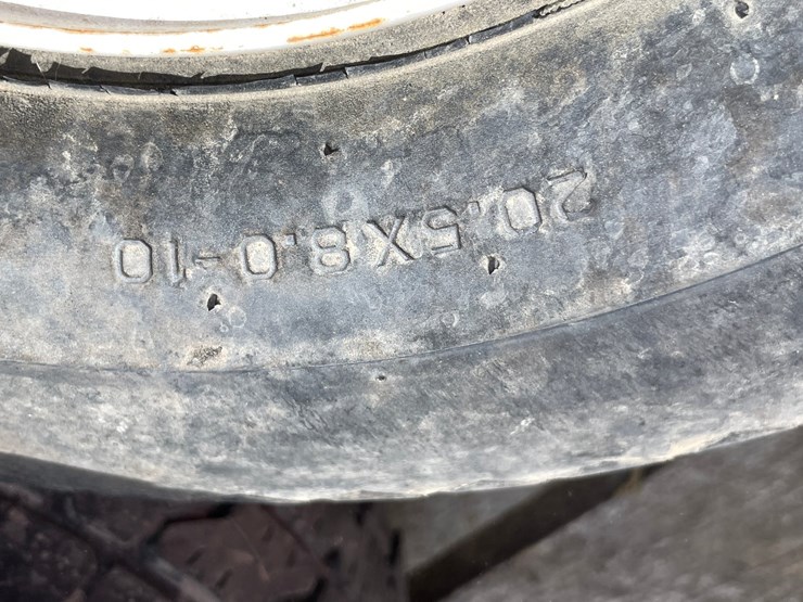 #2157-•-carlisle-trailer-tire-image-5
