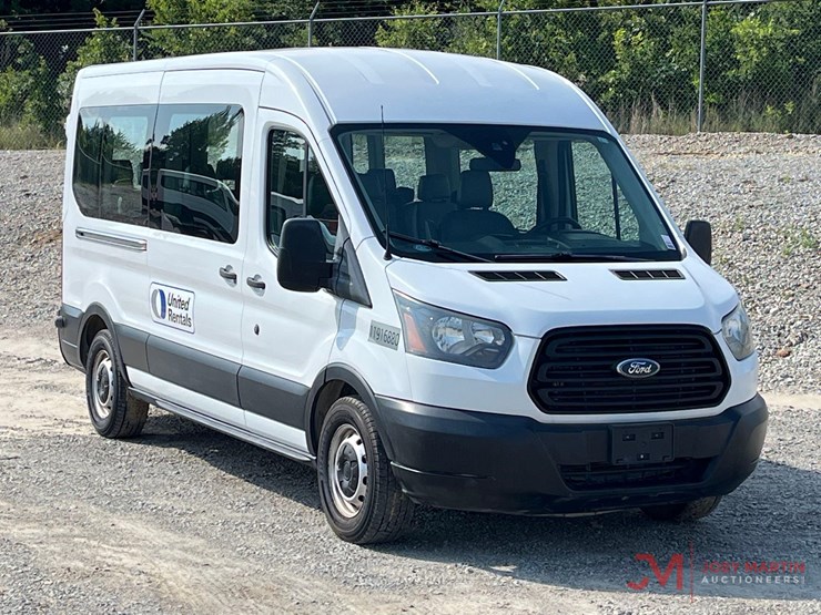 2019-ford-transit-image-1