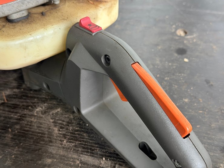 #6083-•-husqvarna-122hd45-hedge-trimmer-image-3