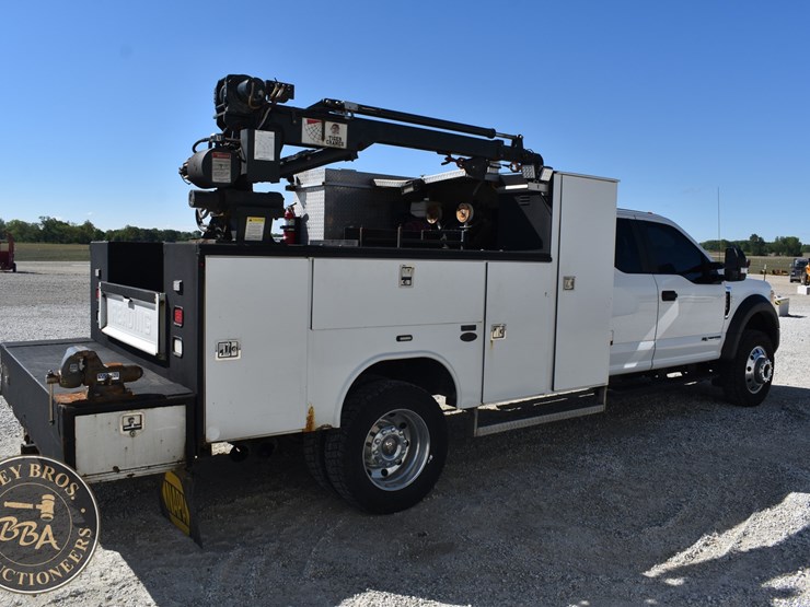 2017-ford-f550-xl-image-7