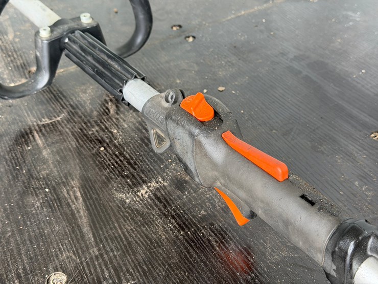 #6069-•-stihl-ht101-4'-pole-saw-image-5