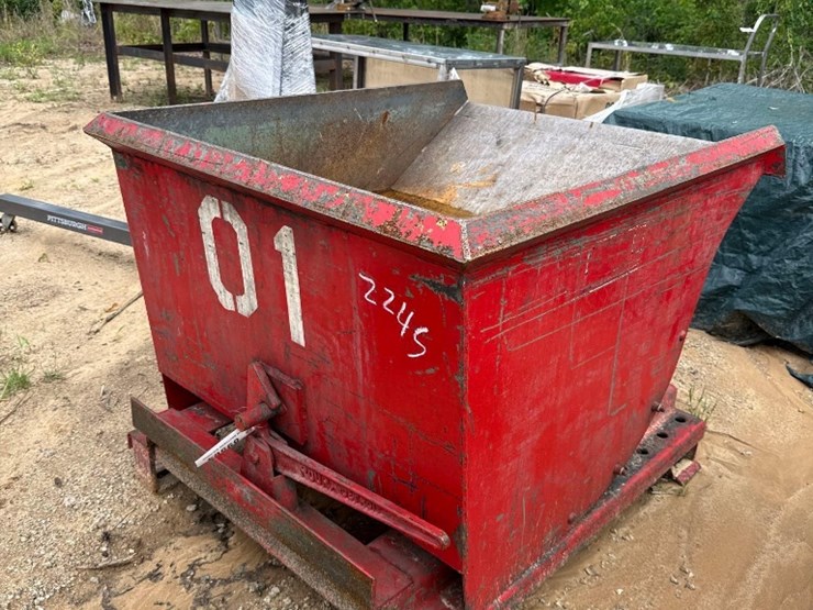 2245---3'-x-3'-metal-dump-hopper-image-2