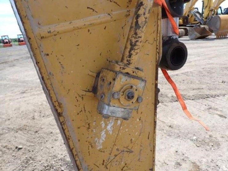 2014-caterpillar-320el-image-24