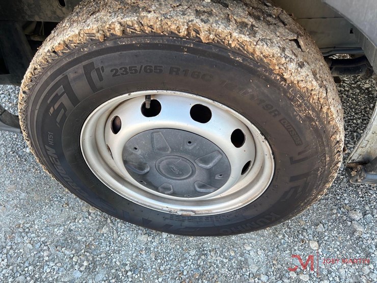 2019-ford-transit-image-6