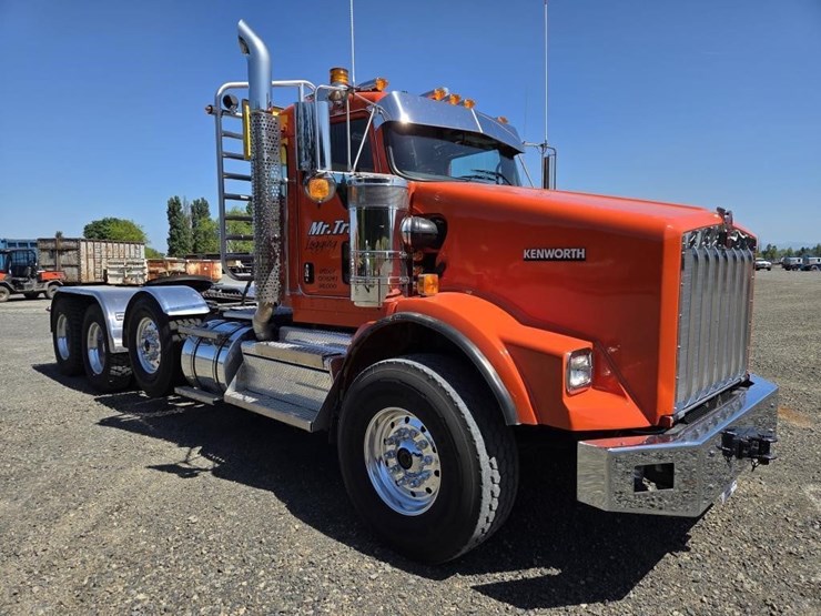 2026-kenworth-t800-image-3