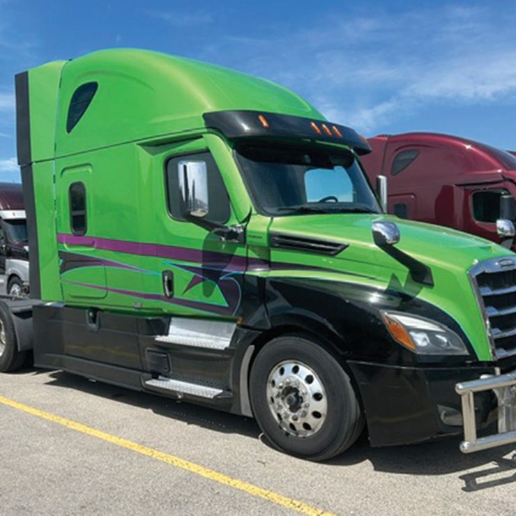 2021 FREIGHTLINER CASCADIA 126