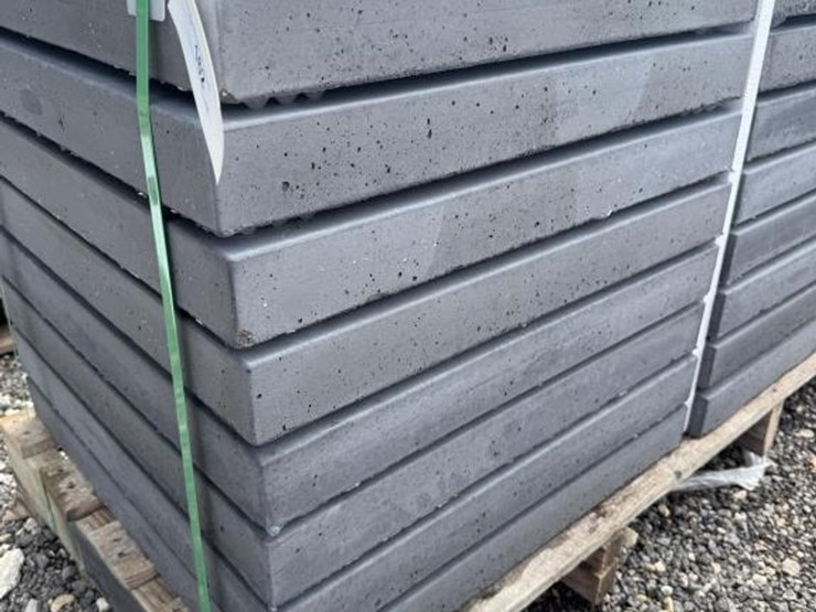 #162-•-non-textured-stone---dark-gray---24"-x-24"-image-3