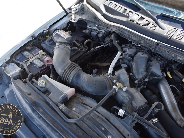 2017-ford-f550-xl-image-30