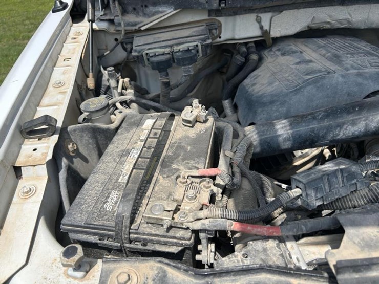 2014-ford-f150-xl-image-16