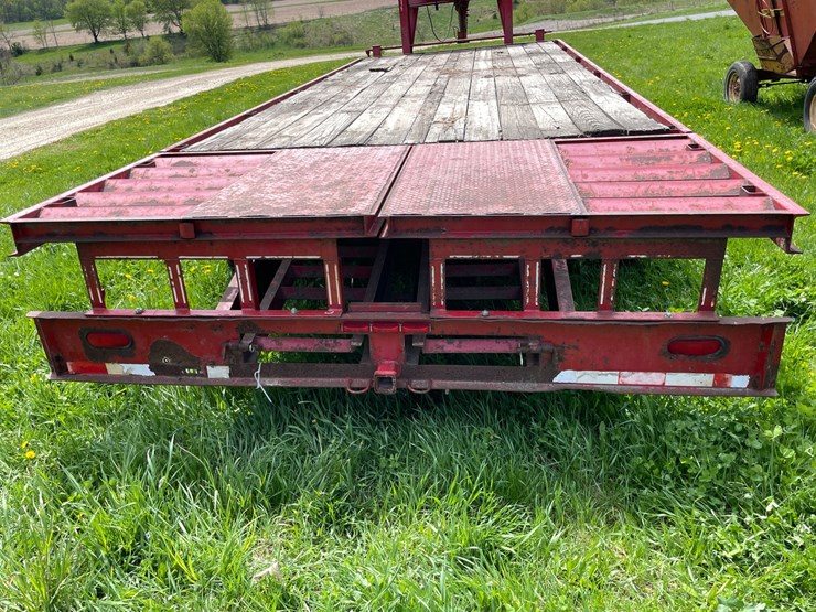 #3295-•-1998-featherlite-slt-gooseneck-trailer-(has-wi-title)-image-10