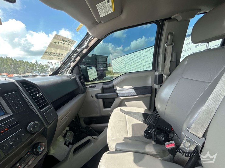 2016-ford-f150-image-18